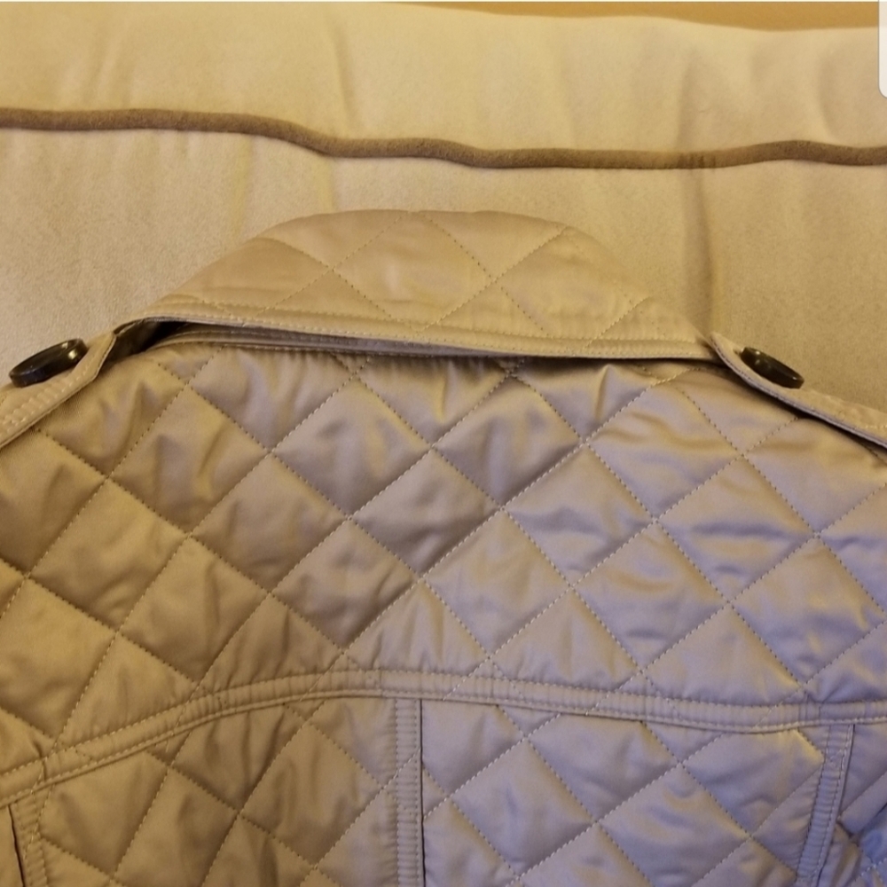 Burberry Quilt Jacket - Picture 8 of 13